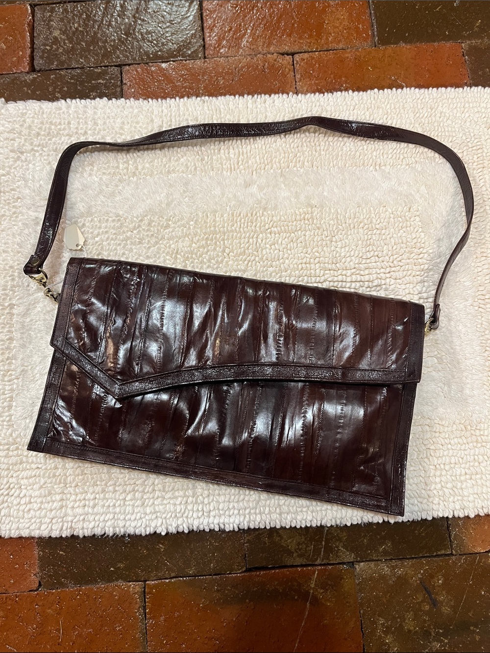 13” X 8” vintage purse Brown Possibly eel skin 3333
